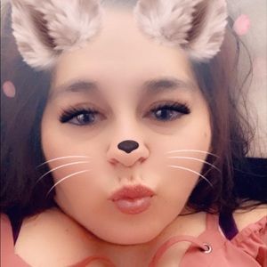 Meet your Posher, Betsey